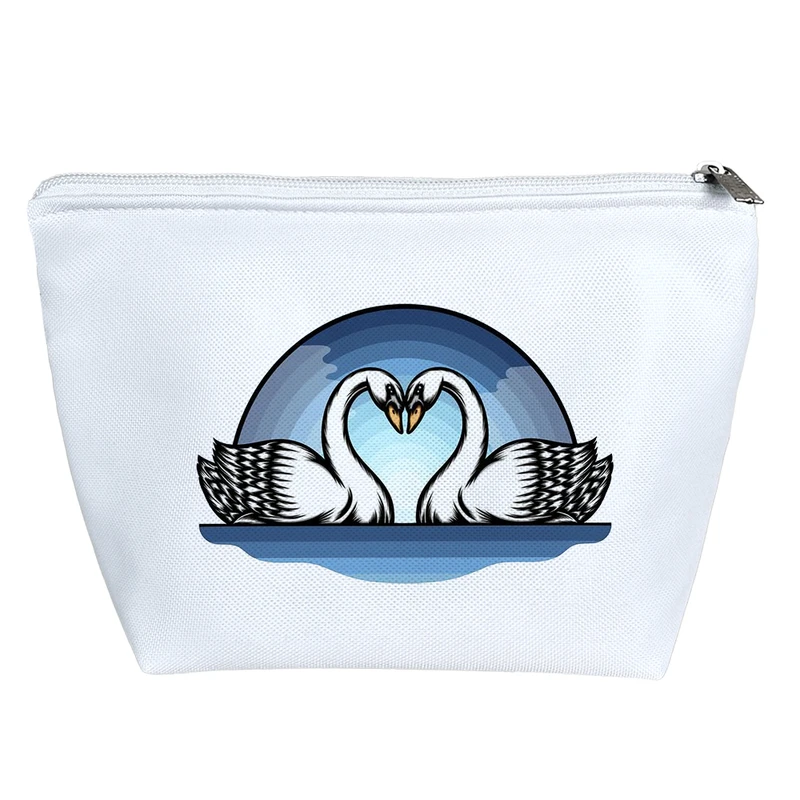 کیف لوازم آرایش دخترانه خندالو مدل قو کد 6205