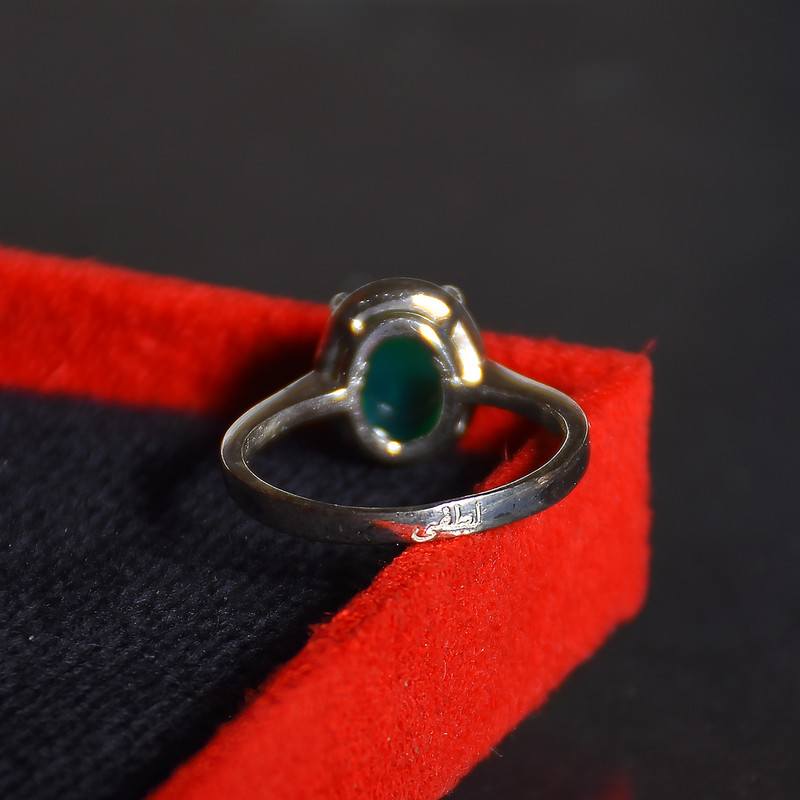 انگشتر نقره زنانه نقره جات لطفی مدل عقیق کد ANZS02E09 انگشتر نقره زنانه نقره جات لطفی مدل عقیق کد ANZS02E09