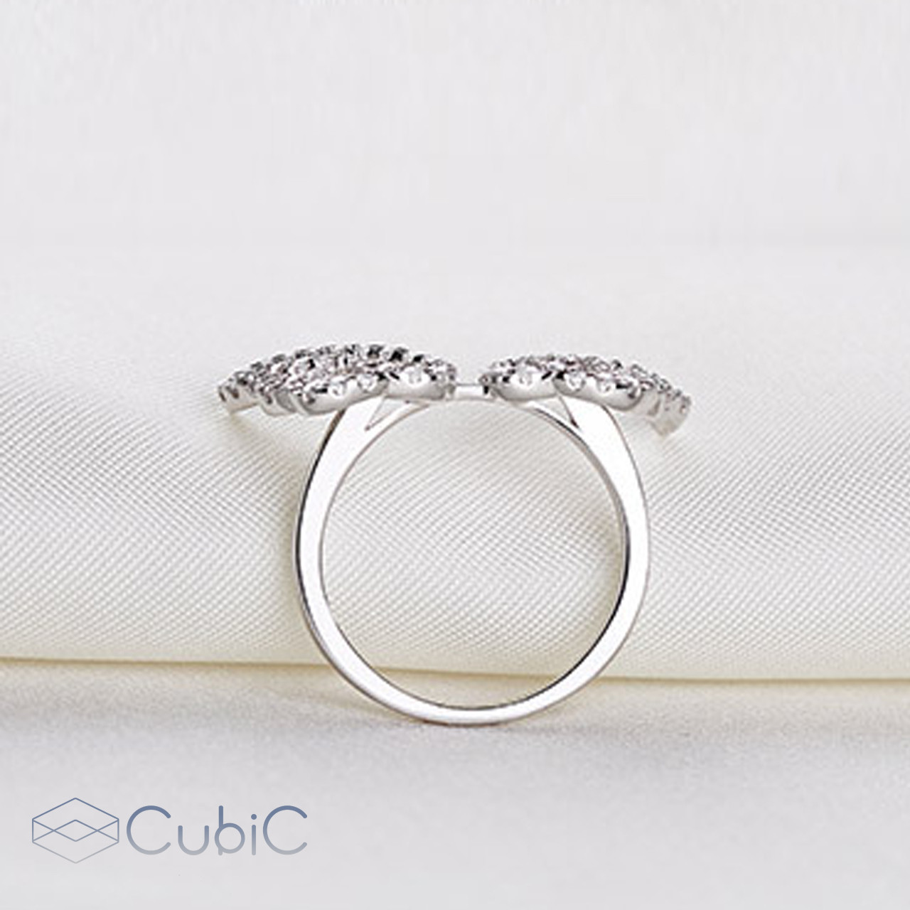 انگشتر نقره زنانه کوبیک مدل QB-6102 انگشتر نقره زنانه کوبیک مدل QB-6102