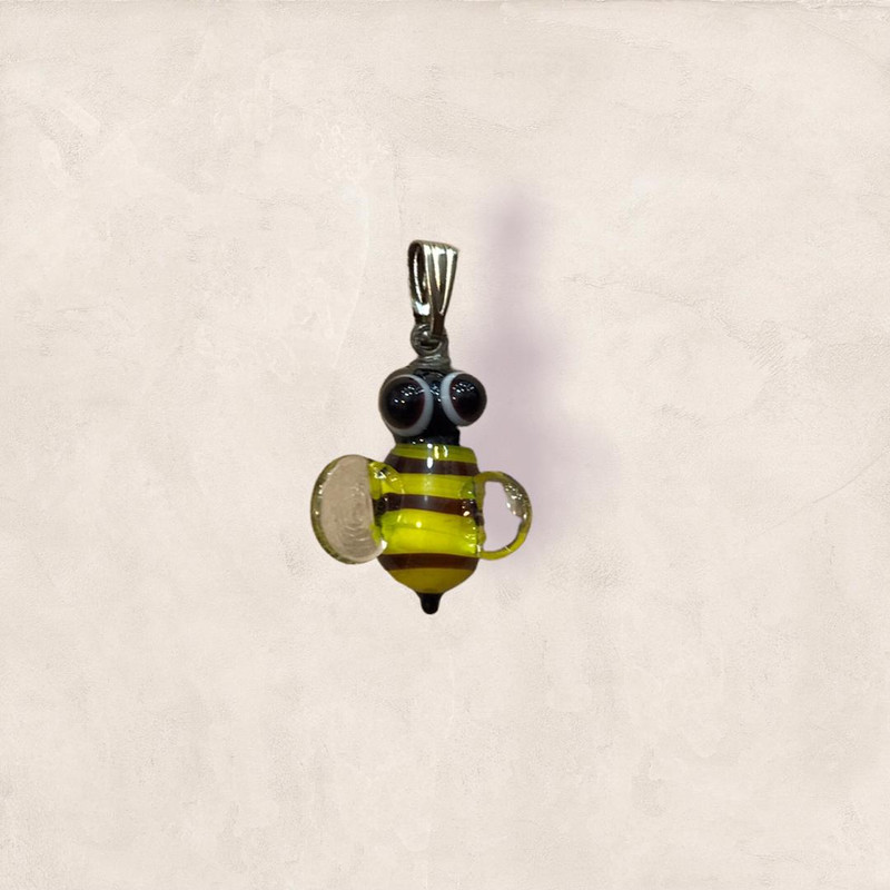 آویز گردنبند دخترانه مدل زنبور عسل آویز گردنبند دخترانه مدل زنبور عسل