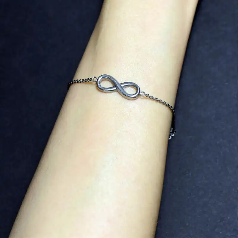 دستبند زنانه مدل بینهایت