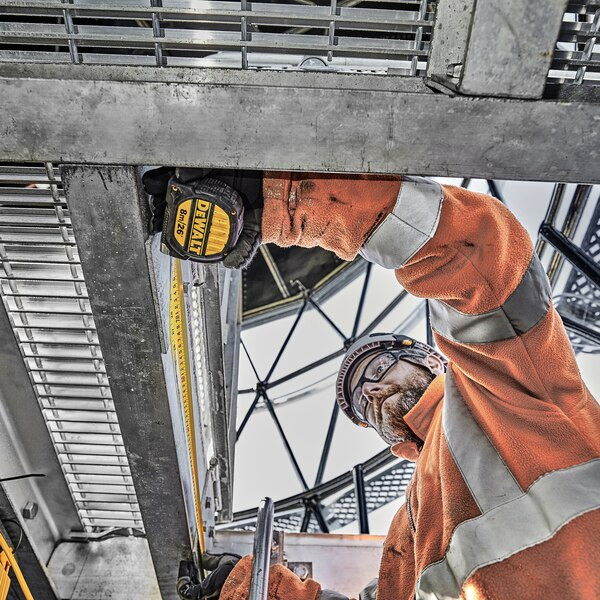 متر 8 متری دیوالت مدل dwht0-33991