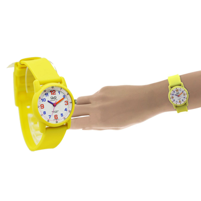 ساعت مچی عقربه ای کیو اند کیو مدل VR41-0051