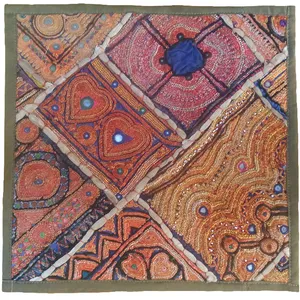رومیزی سوزن دوزی مدل عسلی کد ZAR25