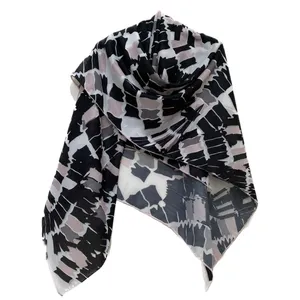 روسری زنانه مدل نخی چهارفصل کد 1697