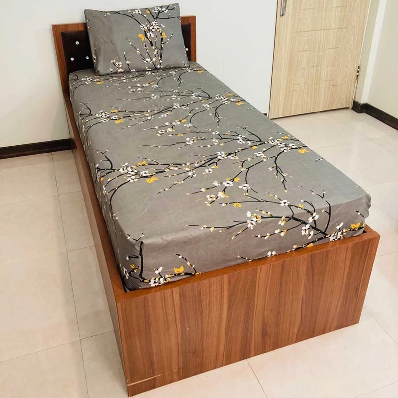 سرویس ملحفه آرین مدل شکوفه کد Ar90 یک نفره 2 تکه