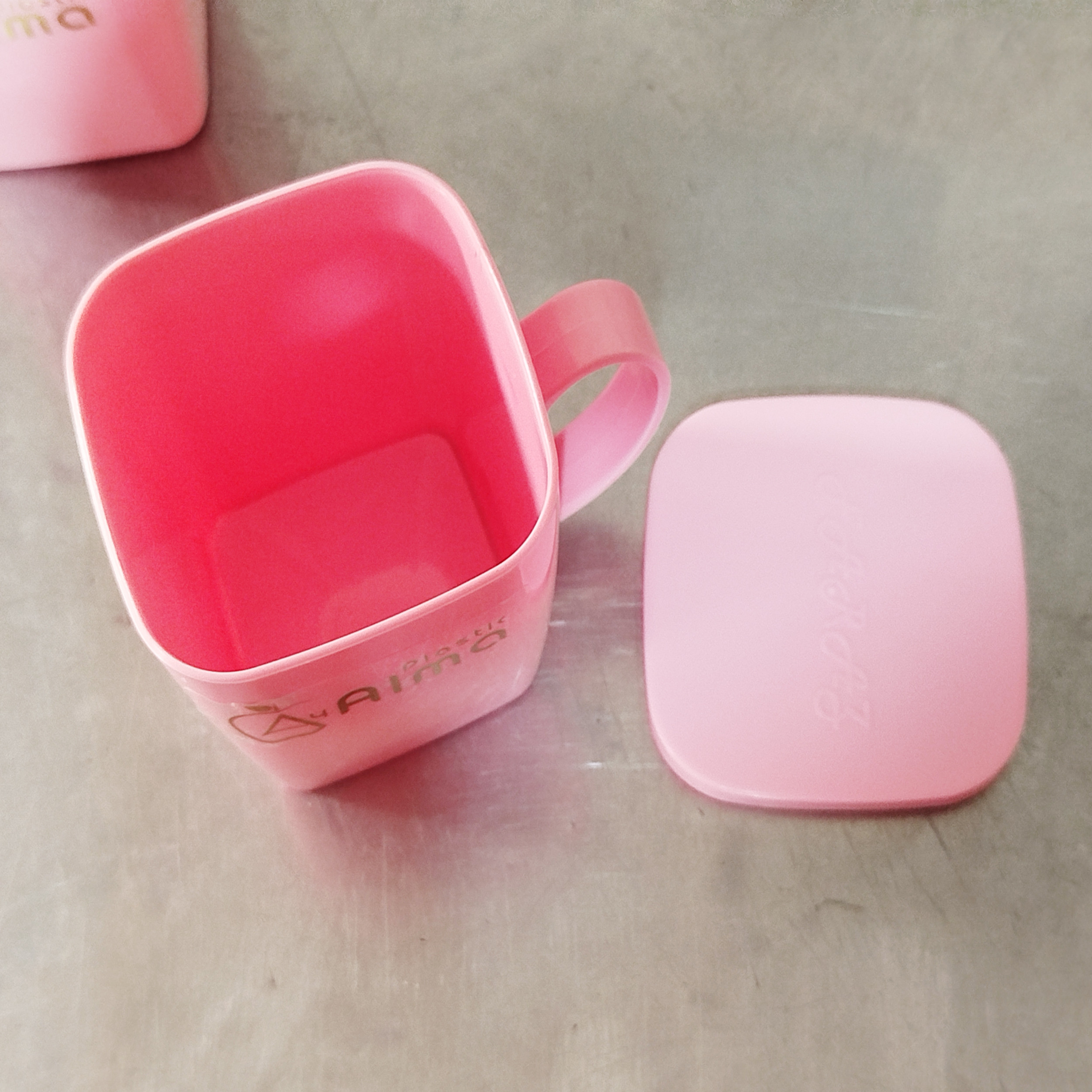 لیوان مدل درب دار کد 1001 بسته 2 عددی