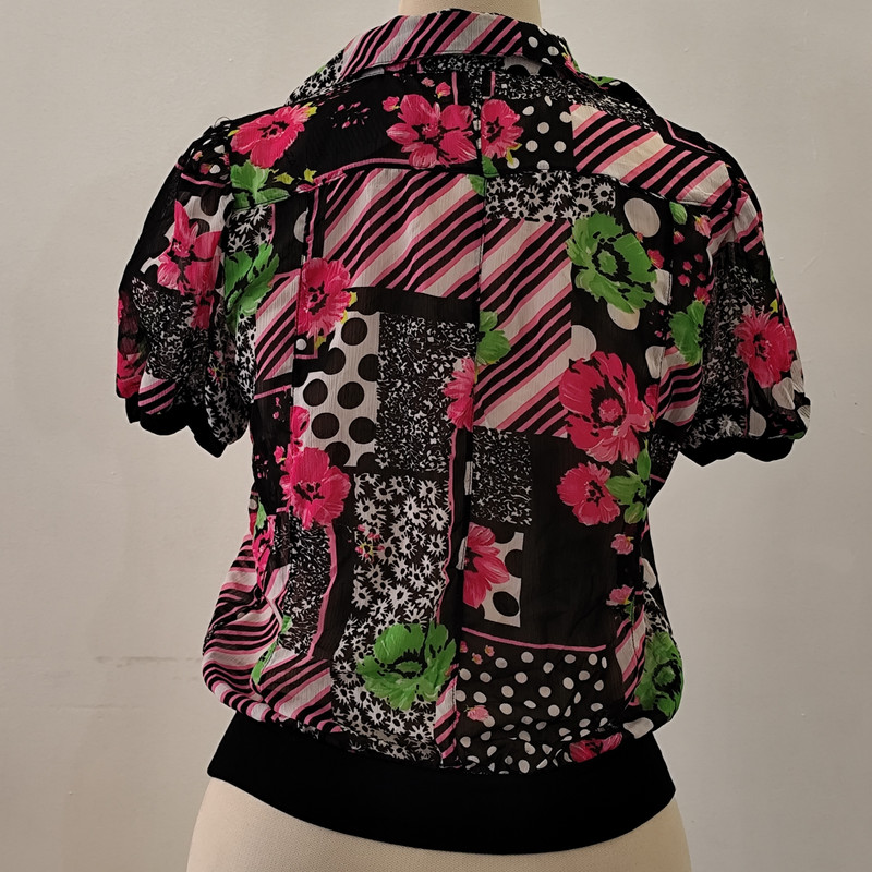 بلوز آستین کوتاه زنانه مدل گلدار مجلسی توری