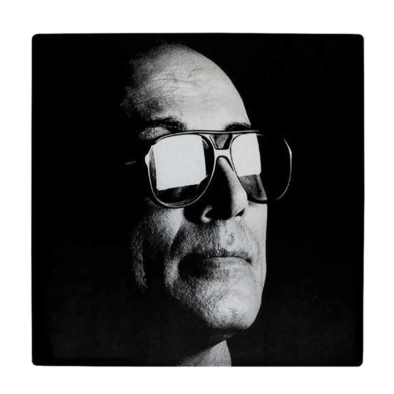  زیر لیوانی  طرح پرتره عباس کیارستمی کد    5930805_4764