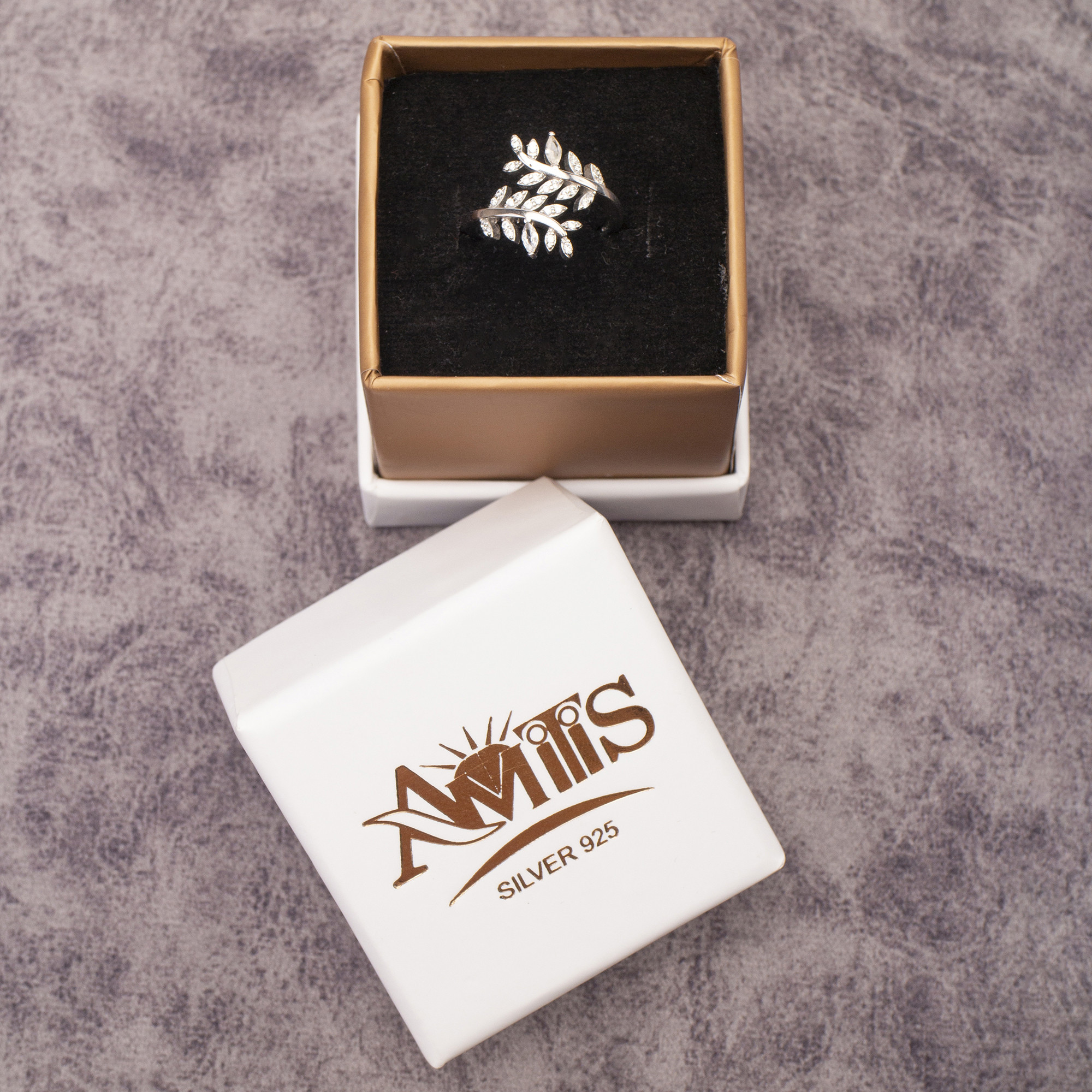 انگشتر نقره زنانه مدل فانتزی کد 56 انگشتر نقره زنانه مدل فانتزی کد 56