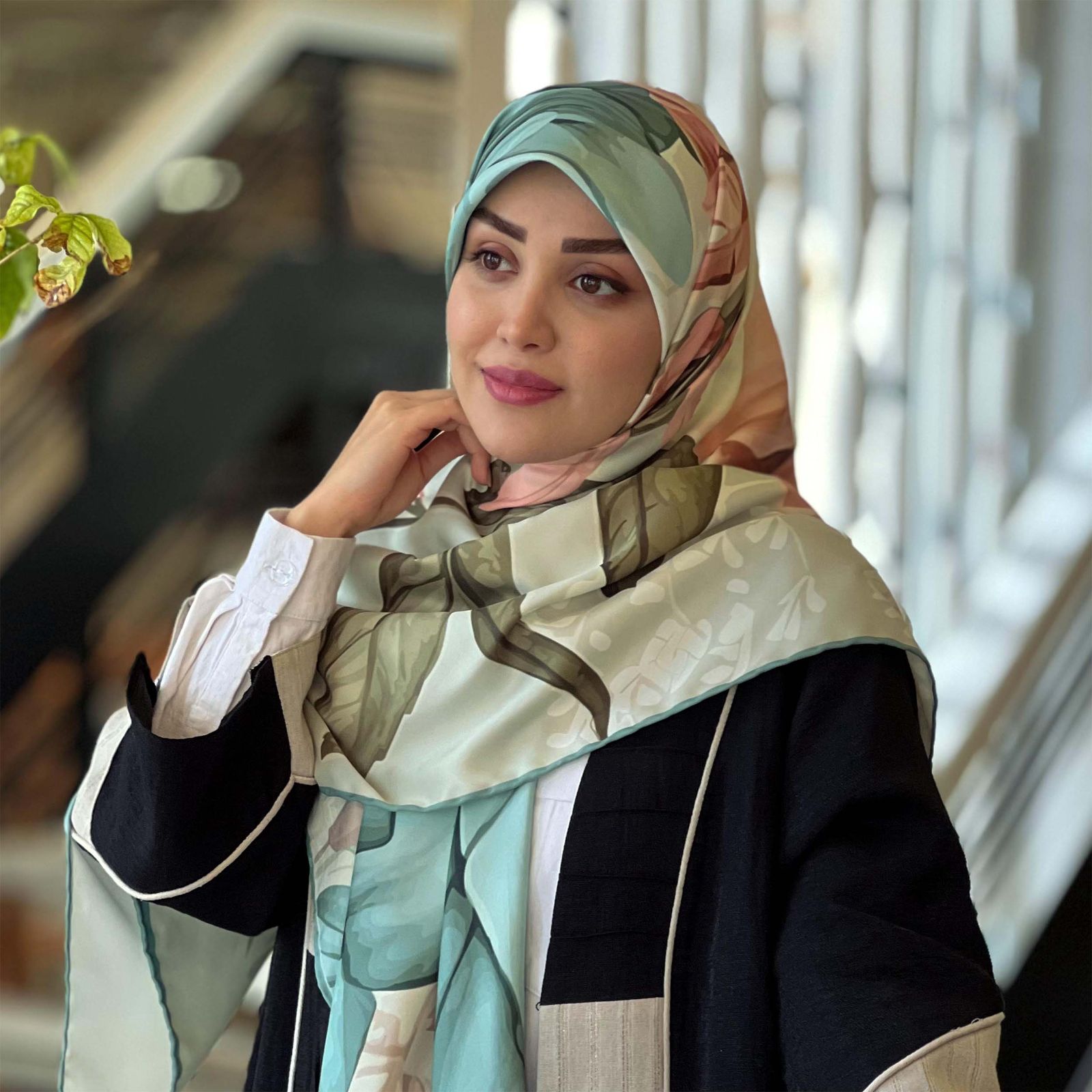 روسری زنانه مدل ابریشم توییل طرح گل کد ana-5061 -  - 2