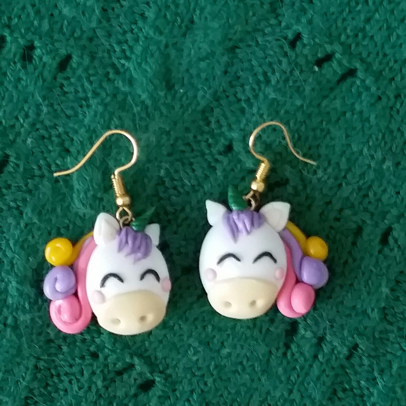 گوشواره دخترانه مدل یونیکورن E1030 گوشواره دخترانه مدل یونیکورن E1030