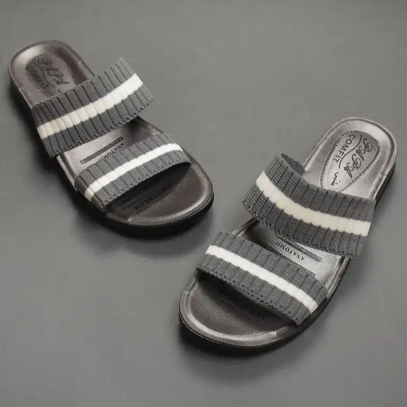 دمپایی زنانه پاپا مدل GRY.2822