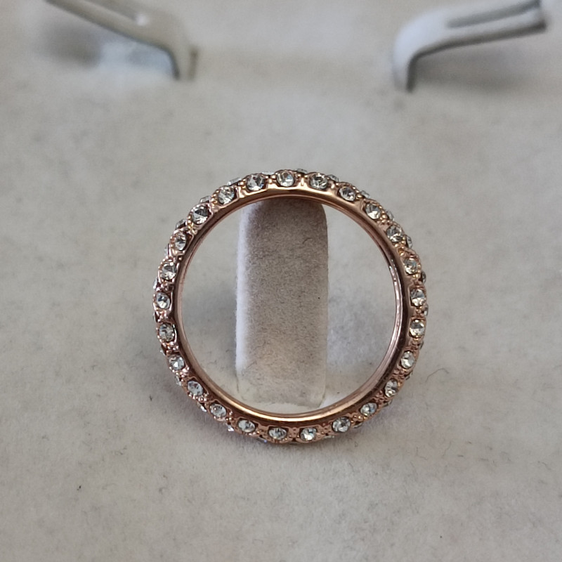 انگشتر زنانه مدل حلقه نگین دار