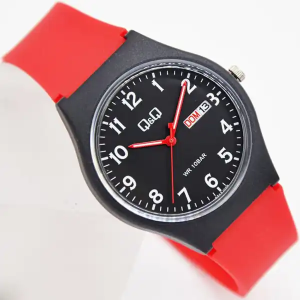 ساعت مچی عقربه ای کیو اند کیو مدل A212J009Y