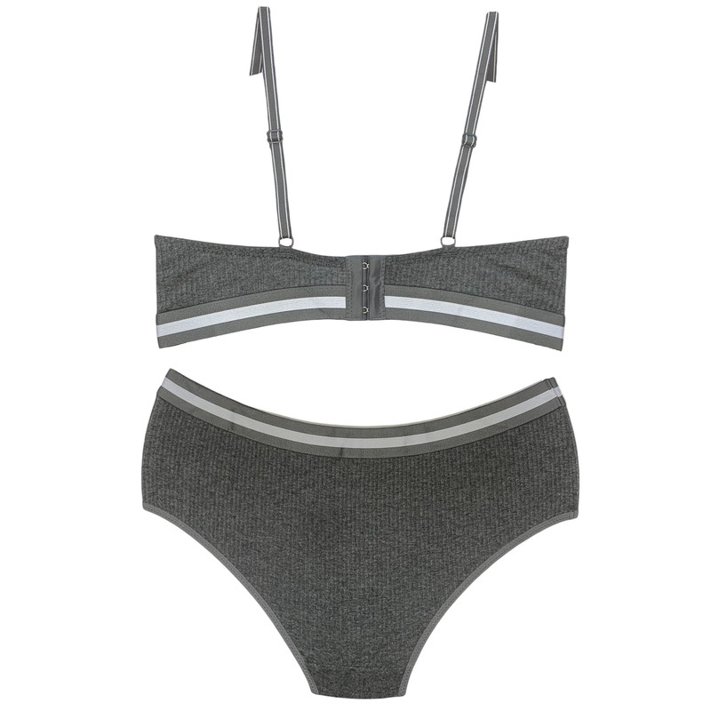 ست شورت و سوتین زنانه مدل کبریتی اسپرت کد ۸۰۶۵