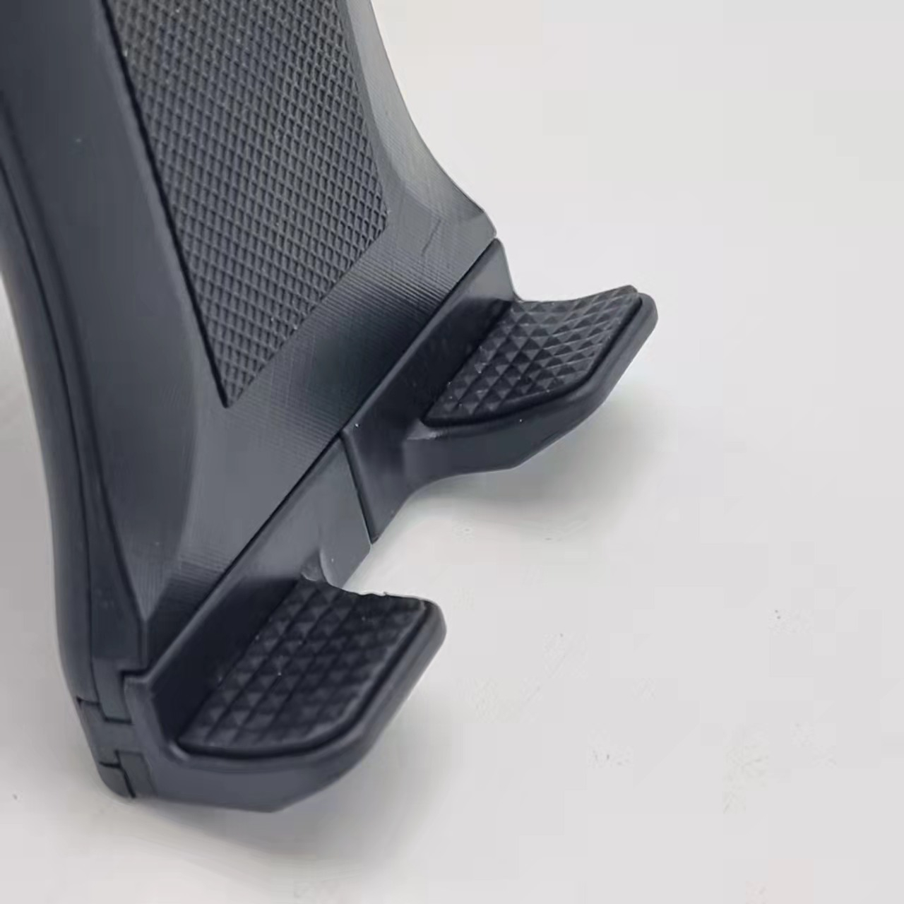 پایه نگهدارنده گوشی موبایل و تبلت مدل دوچرخه و موتور کد K600