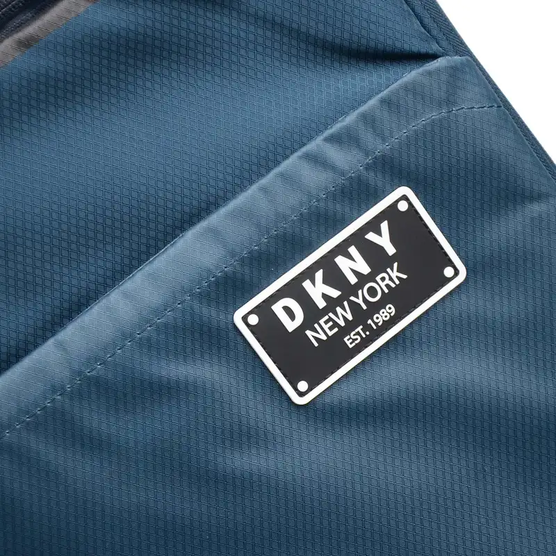 چمدان دی کی ان وای مدل GLOPE TROTTER GT9 24 سایز متوسط