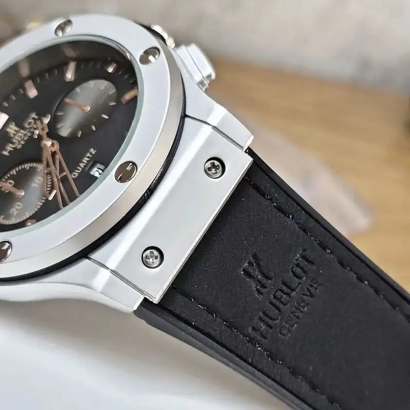 ست ساعت مچی عقربه ای  زنانه و مردانه  مدل تک موتور ساده_Ts_rpz_08