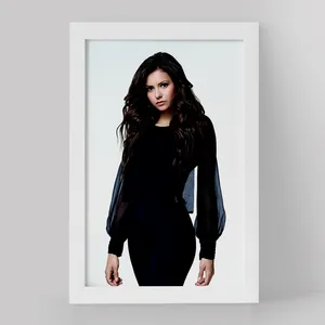 تابلو خندالو مدل الینا گیلبرت خاطرات یک خون آشام The Vampire Diaries کد 20296