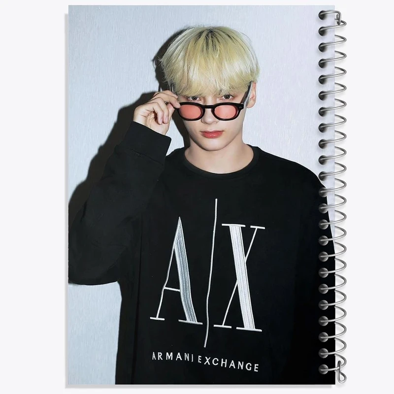 دفتر مشق 100 برگ خندالو طرح هیونینگ کای گروه تی اکس تی TXT کد 20018