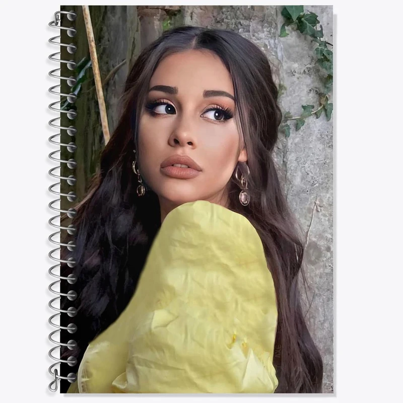 دفتر لغت 50 برگ خندالو مدل آریانا گرانده Ariana Grande کد 19077