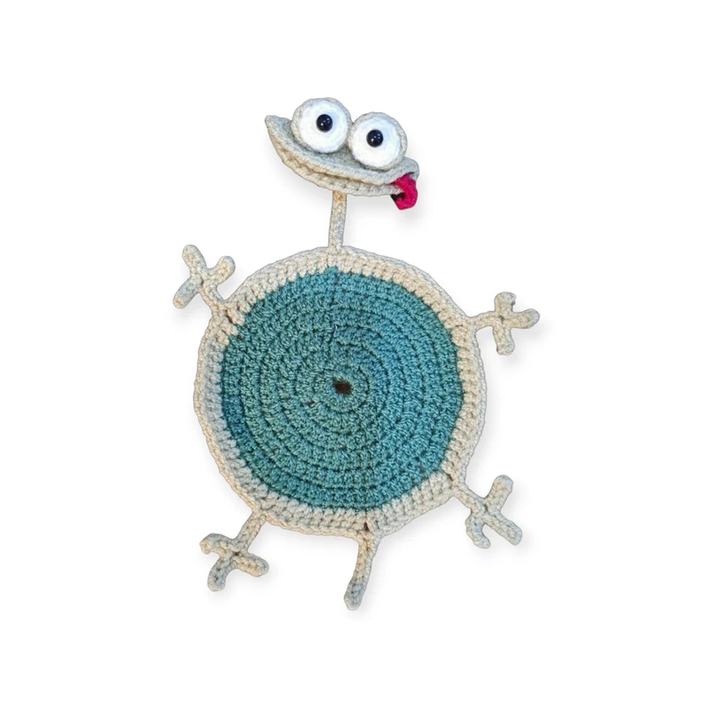 زیرلیوانی بافتنی طرح مارمولک بازیگوش