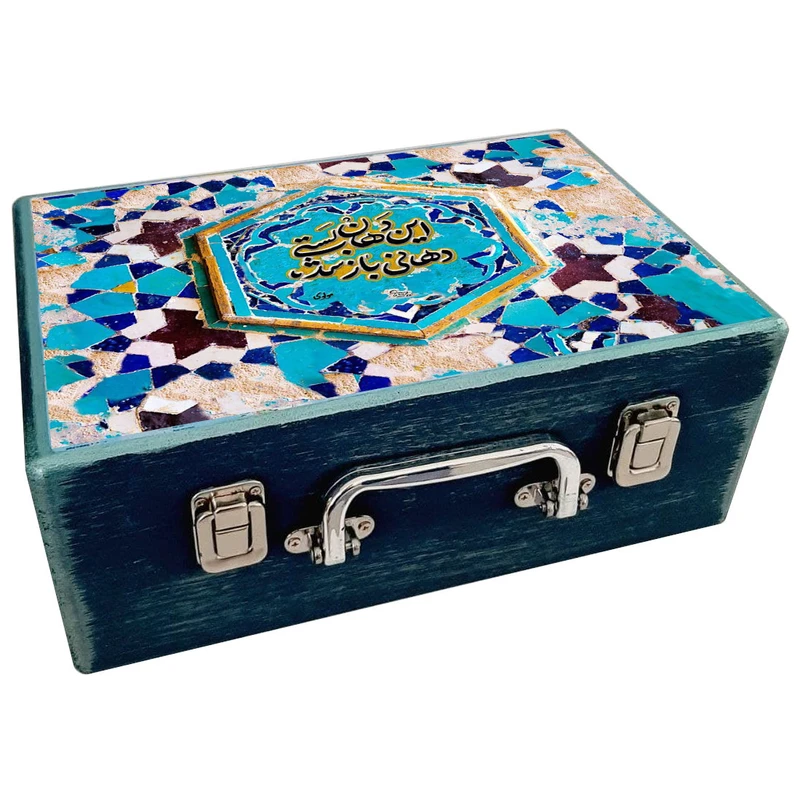 جعبه هدیه چوبی مدل چمدان طرح کاشی سنتی کد WS154