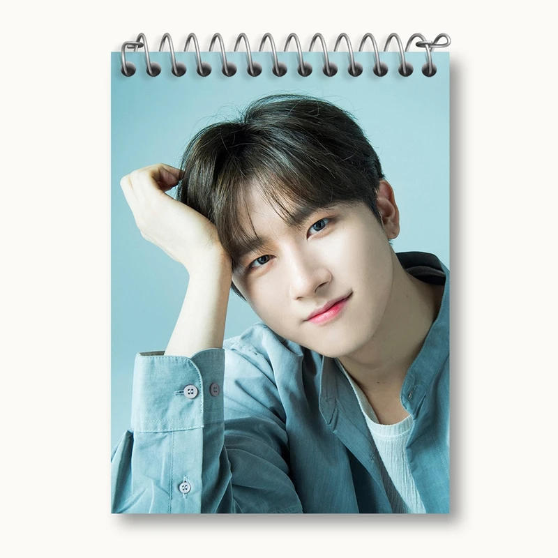 دفتر یادداشت 50 برگ خندالو مدل آی ام گروه مانستا اکس MONSTA X کد 12251
