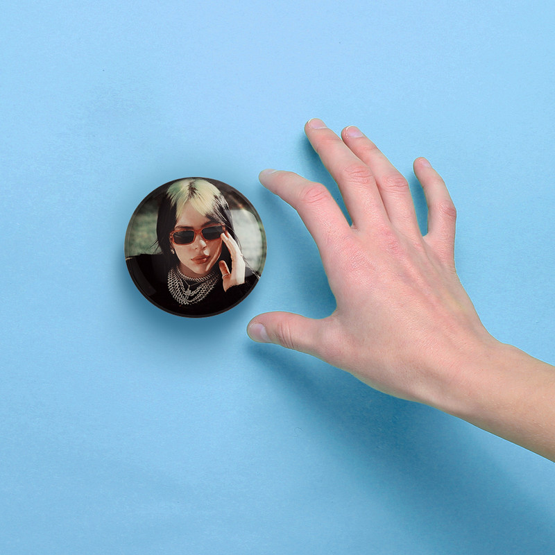 آینه جیبی خندالو مدل بیلی آیلیش Billie Eilish  کد 2760