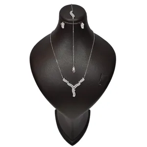 نیم ست نقره زنانه مدل نگین دار