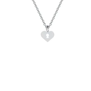 گردنبند نقره زنانه هایکا مدل قلب و قفل n.ha2_1 898