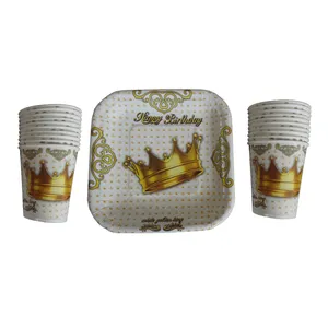 پیش دستی و لیوان یکبار مصرف کد001 طرح تاج مجموعه 40 عددی