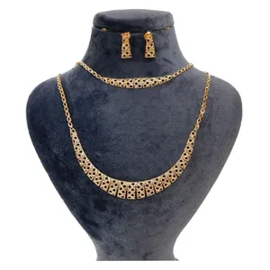 نیم ست طلا 18 عیار زنانه گالری یارطلا مدل تراش  ملانیا کد SR153-G