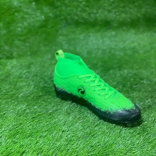 کفش فوتبال پسرانه مدل استوک دار ساقدار کد PRI2026