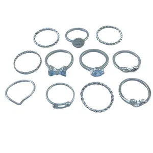 انگشتر زنانه مدل R4012 مجموعه 11 عددی