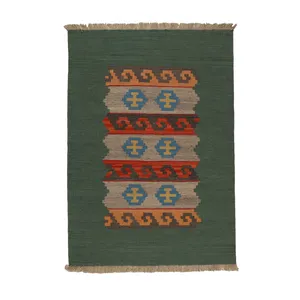 گلیم دستبافت یک و نیم متری مدل قشقایی کد 4040771 زمینه سبز