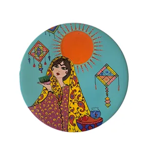 بشقاب دیوارکوب سفالی طرح خاتون