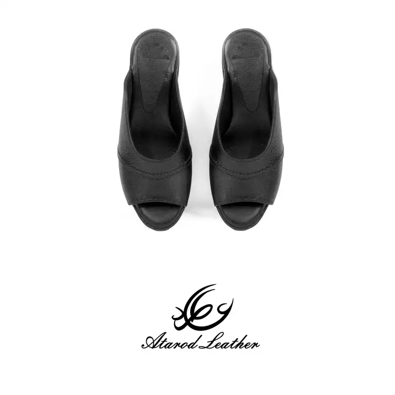 صندل زنانه چرم عطارد مدل چرم طبیعی کد SH166