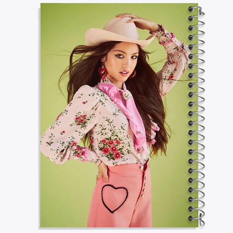 دفتر شطرنجی 50 برگ خندالو طرح اولیویا رودریگو Olivia Rodrigo کد 19266