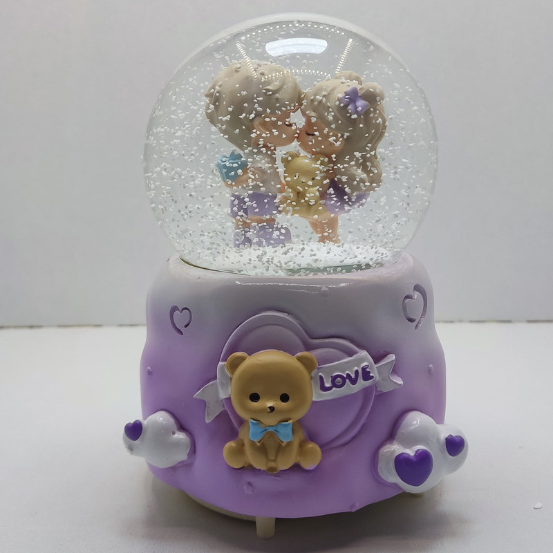 گوی موزیکال مدل چراغدار طرح دیدار عاشقانه