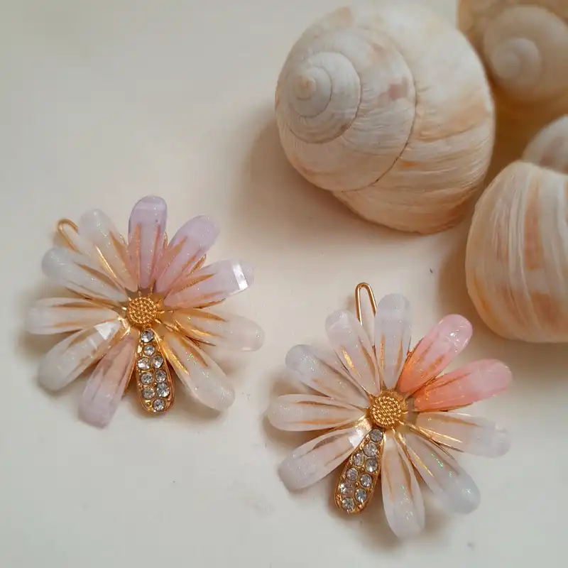 گیره مو زنانه مدل گل کریستالی کد t.s.51323