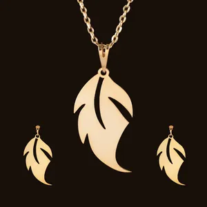 نیم ست طلا 18 عیار زنانه آمانژ مدل برگ کد D10180