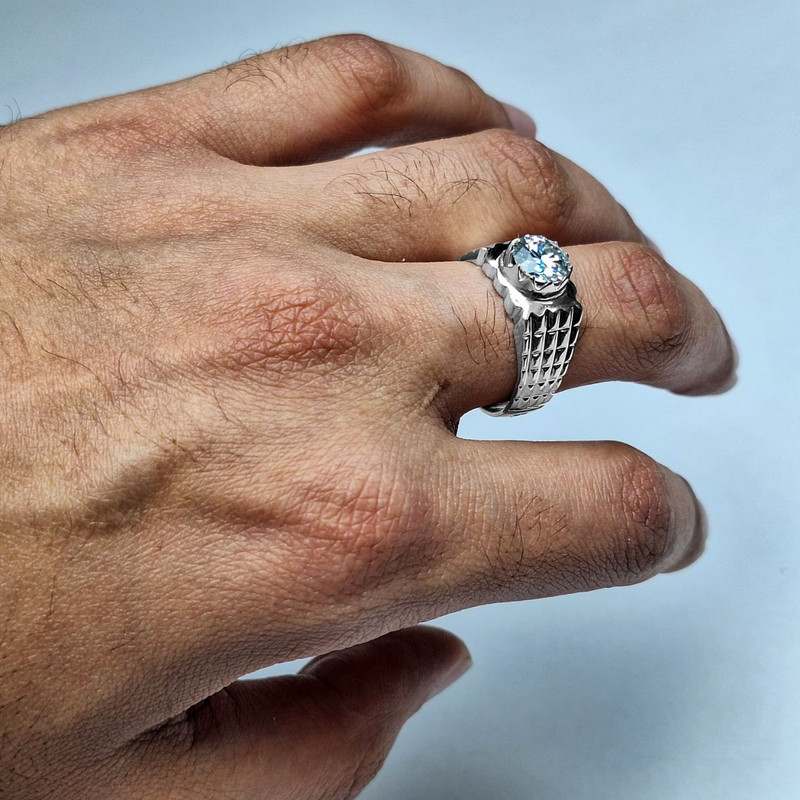 انگشتر نقره مردانه مدل الماس روسی موزانایت