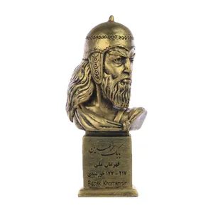 سردیس یادمان طرح بابک خرمدین مدل B1