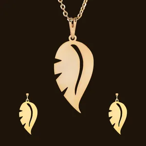 نیم ست طلا 18 عیار زنانه آمانژ کد D10216