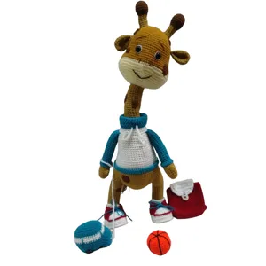 عروسک بافتنی مدل زرافه طرح بسکتبال کد 27 مجموعه 4 عددی