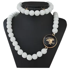  نیم ست زنانه طرح نماد ماه آذر کد 8