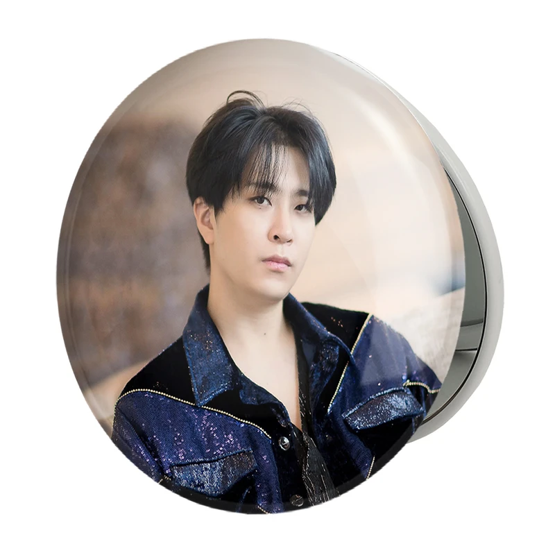 آینه جیبی خندالو طرح یونگجه گروه گات سون GOT7 مدل تاشو کد 11654 