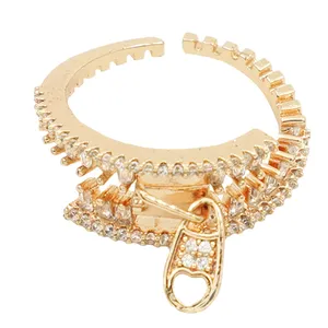 انگشتر مون رِی مدل Zipper کد 221